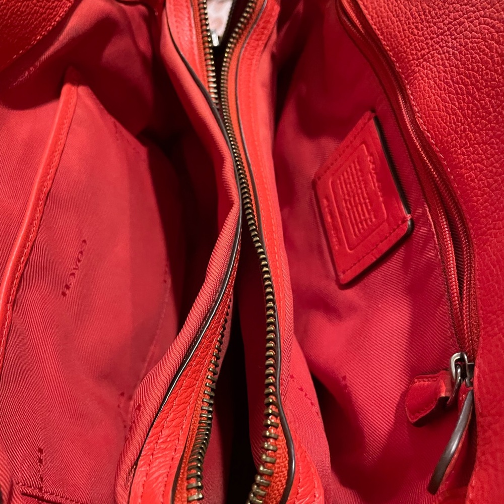 COACH purse - Picture 4 of 7